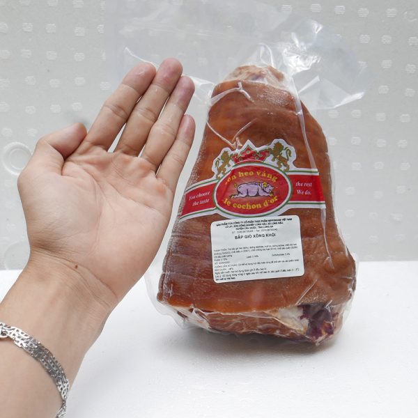 Bắp Giò Heo Hun Khói