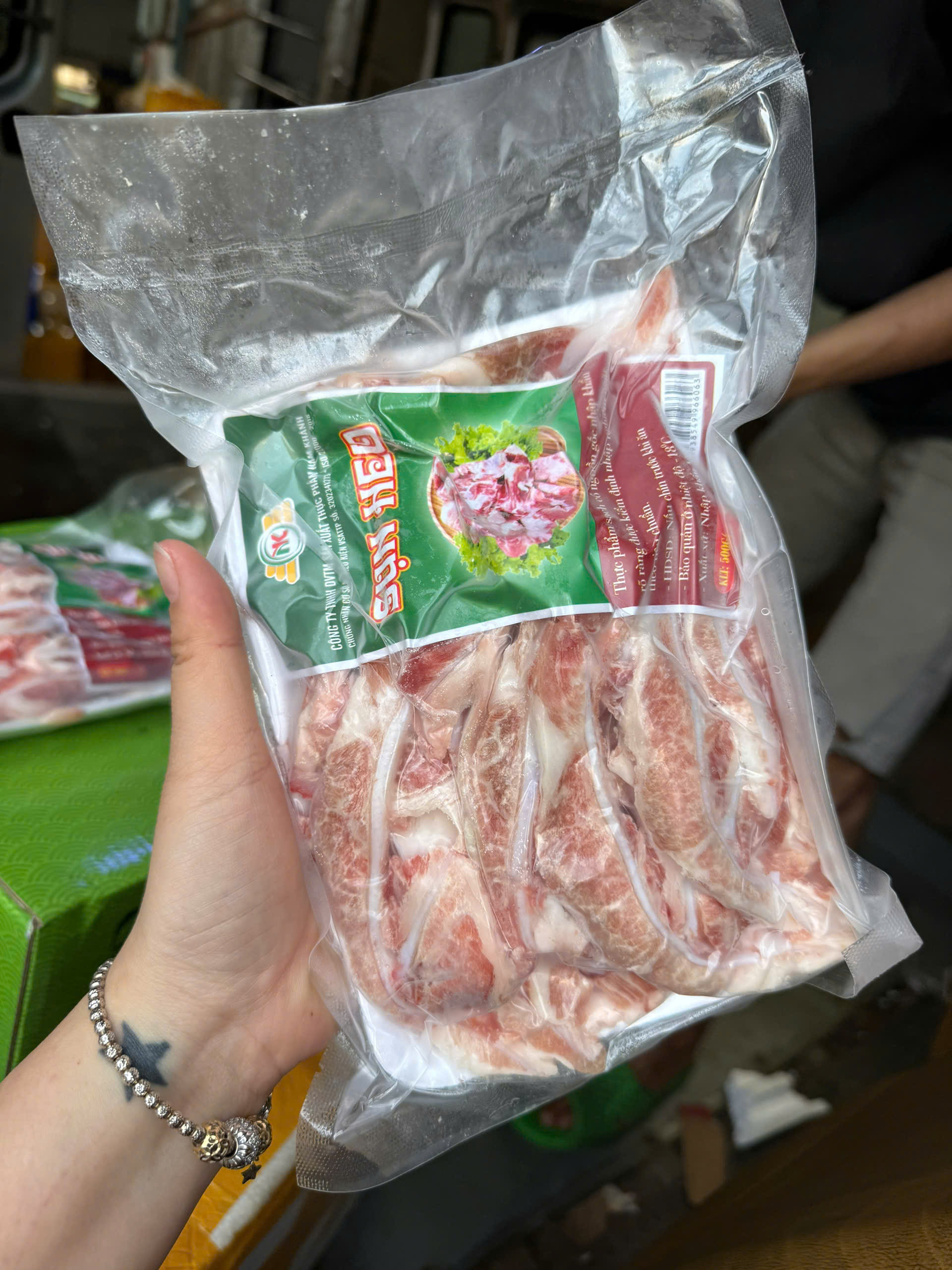 Sườn Non Heo Thái Lát